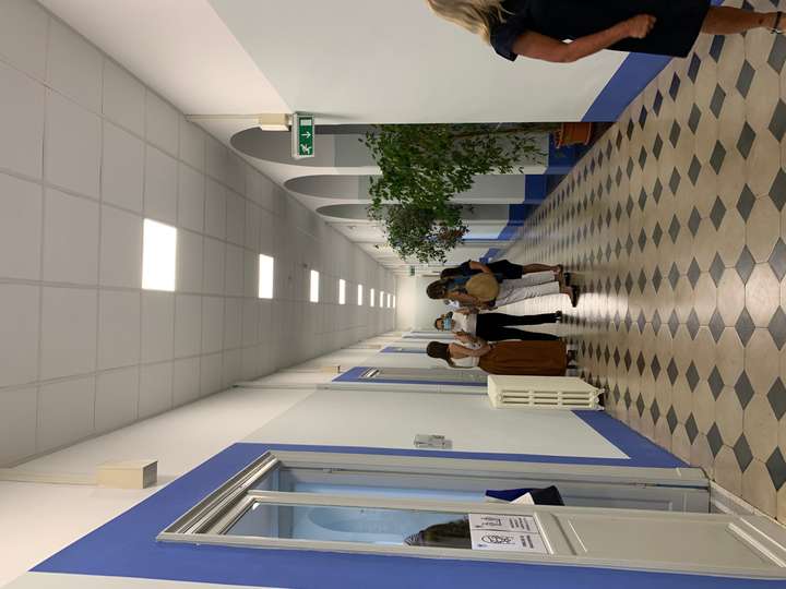 Corridoio spazi ex convento per liceo scientifico sportivo, wayfinding